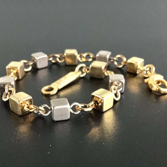 Vintage Napier Gold & Silver Tone Cube Bracelet Signed - Picture 4 of 16